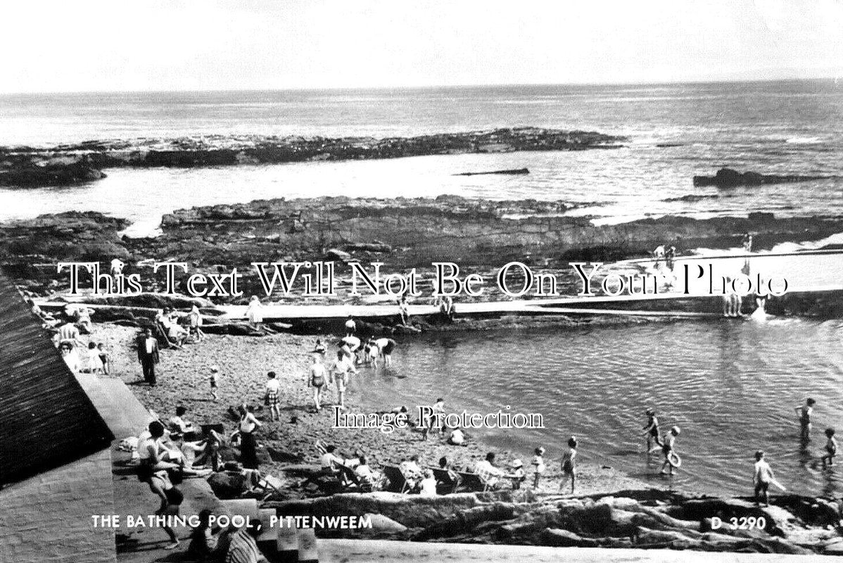 SC 3538 - The Bathing Pool, Pittenweem, Fife, Scotland