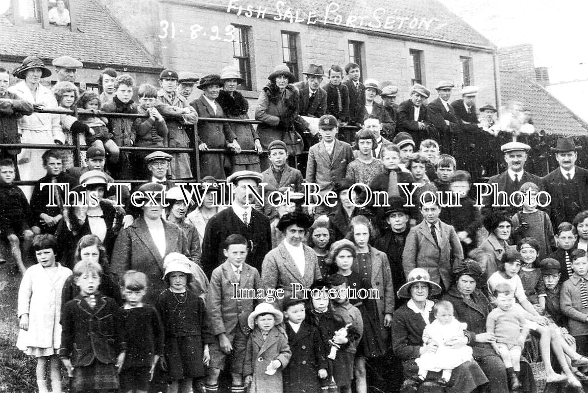 SC 3613 - Fish Sale, Port Seton, East Lothian, Scotland 1923
