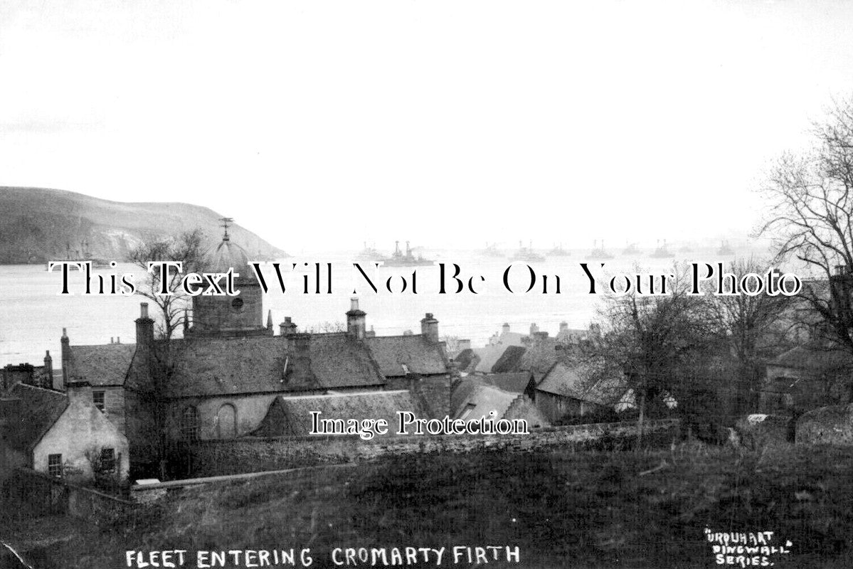 SC 4268 - Fleet Entering Cromarty Firth, Moray, Scotland