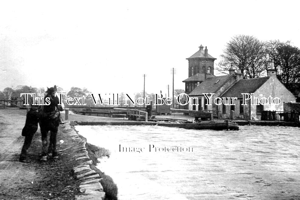 SC 563 - The Locks, Union Canal, Falkirk Stirling, Scotland c1912