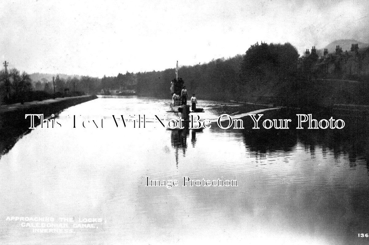 SC 583 - Submarine, Caledonian Canal, Inverness, Scotland