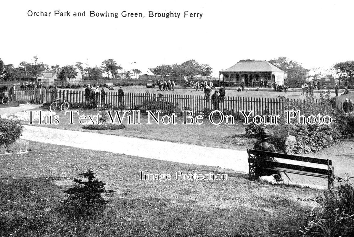 SC 585 - Orchar Park & Bowling Green, Broughty Ferry, Scotland c1920