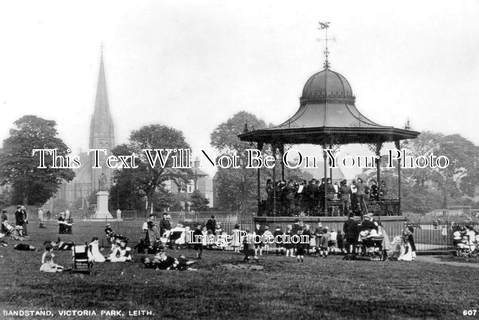 SC 651 - Bandstand, Victoria Park, Leith, Edinburgh, Scotland