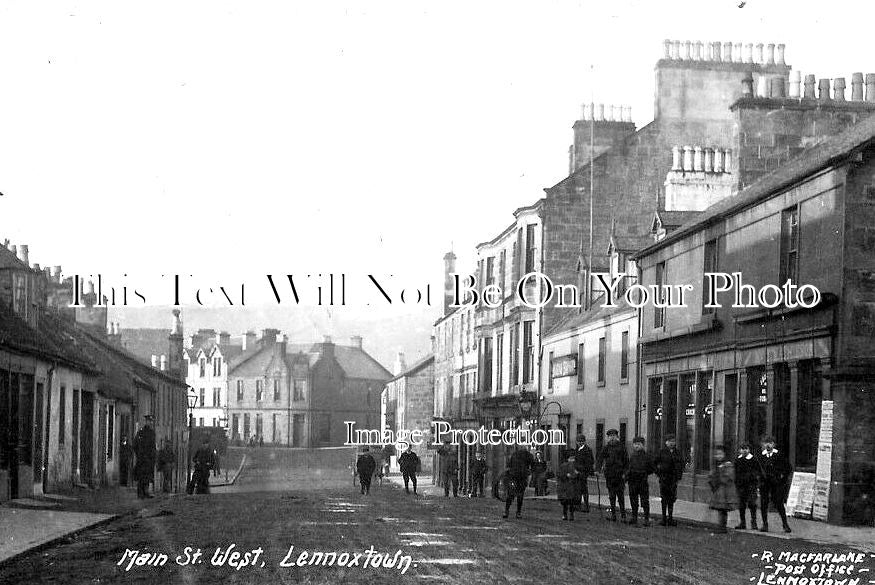 SC 923 - Main Street West, Lennoxtown, Scotland c1910