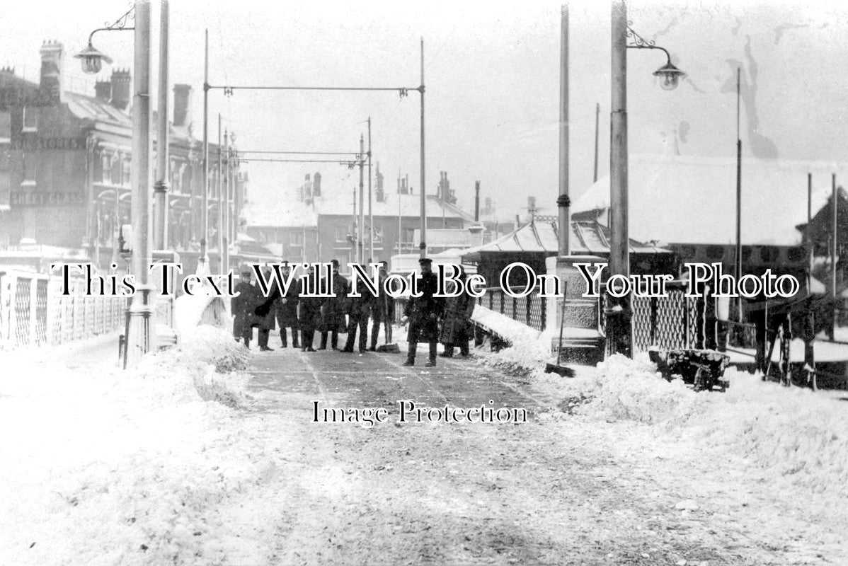 SF 1473 - Snow Clearing At Lowestoft, Suffolk
