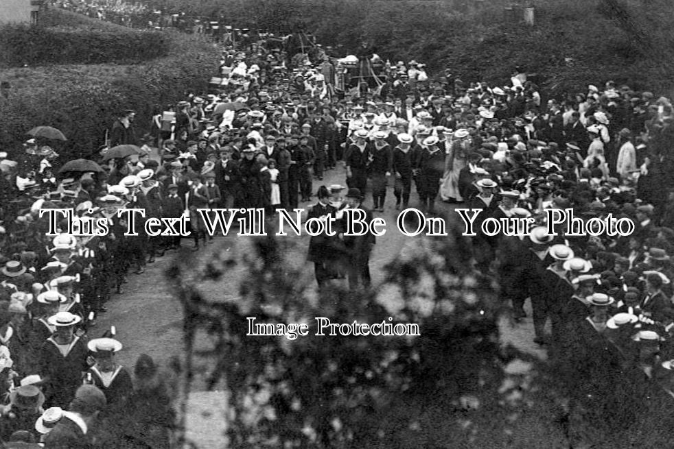 SF 195 - Funeral Procession, Lowestoft Sea Scouts, Suffolk c1914