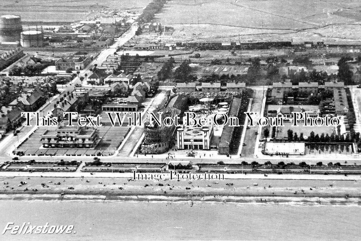 SF 2592 - Aerial View Of Felixstowe, Suffolk