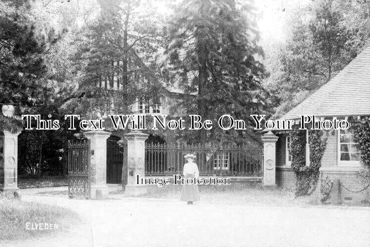 SF 2672 - Elveden Entrance Gates, Suffolk