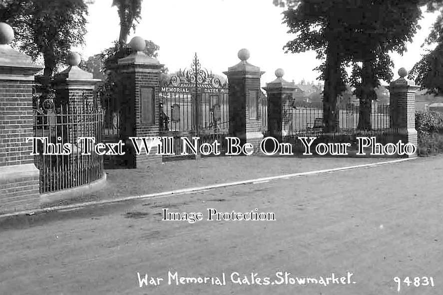 SF 4094 - War Memorial Gates, Stowmarket, Suffolk c1930
