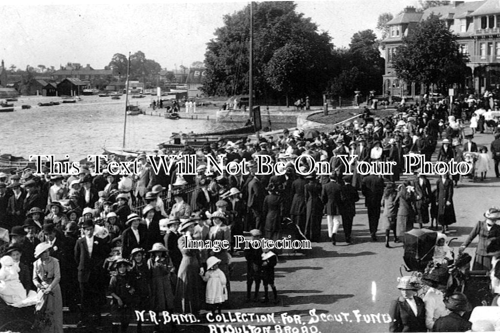 SF 528 - Scout Funeral Procession, Oulton Broad, Lowestoft, Suffolk c1914