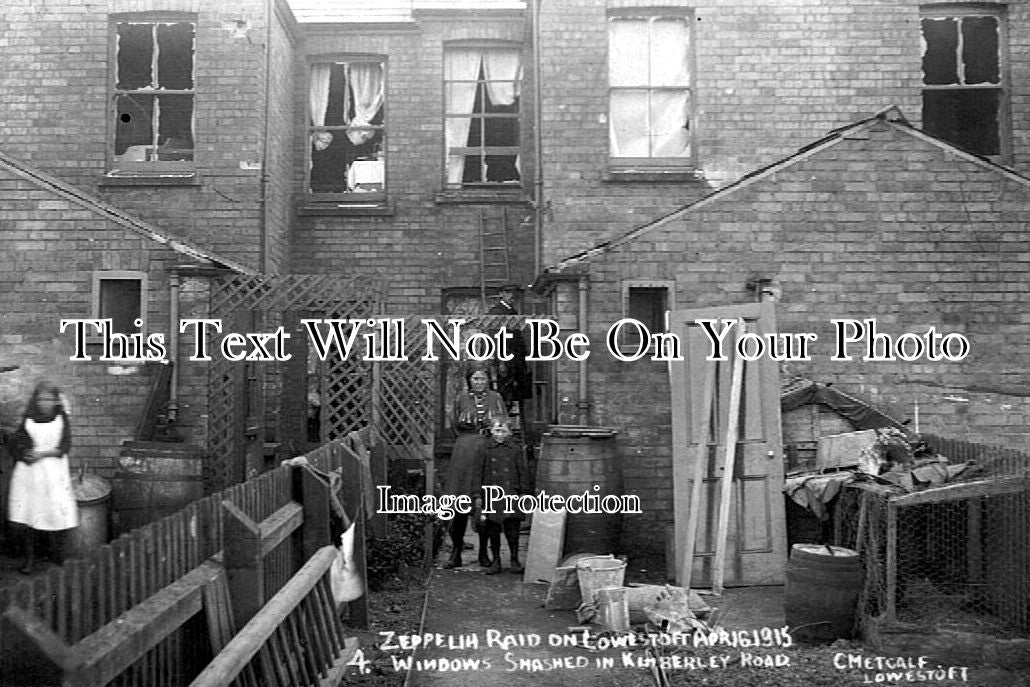 SF 529 - Zeppelin Bomb Damage, Kimberley Road, Lowestoft, Suffolk c1915