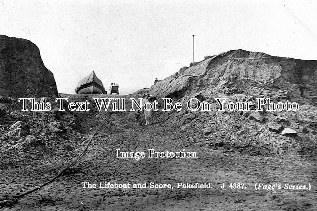 SF 587 - The Score, Pakefield, Lifeboat, Suffolk c1910