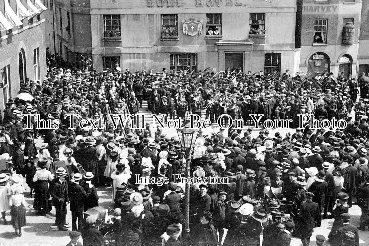 SF 619 - Military Parade & Bull Hotel, Woodbridge, Suffolk