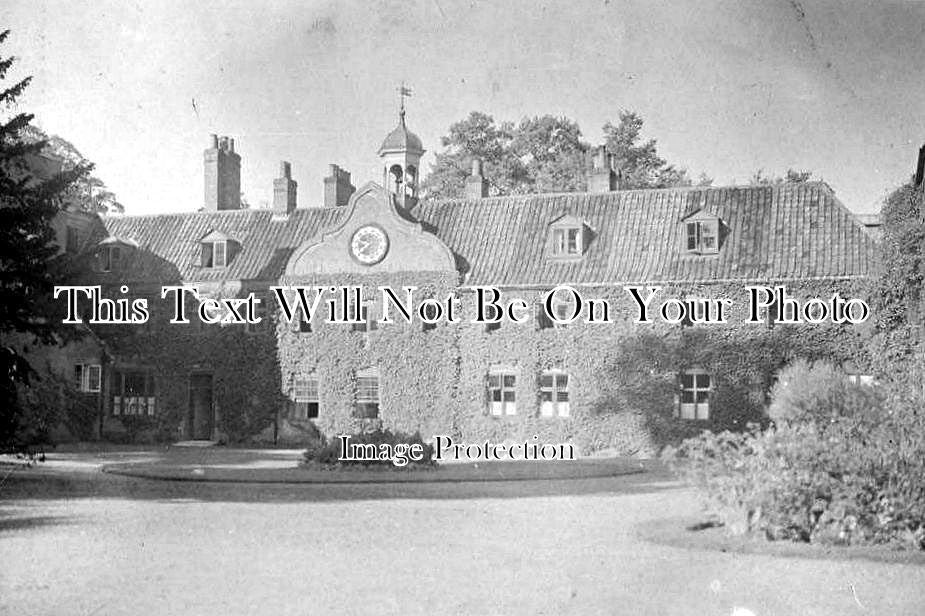 SF 689 - Earsham Hall, Suffolk