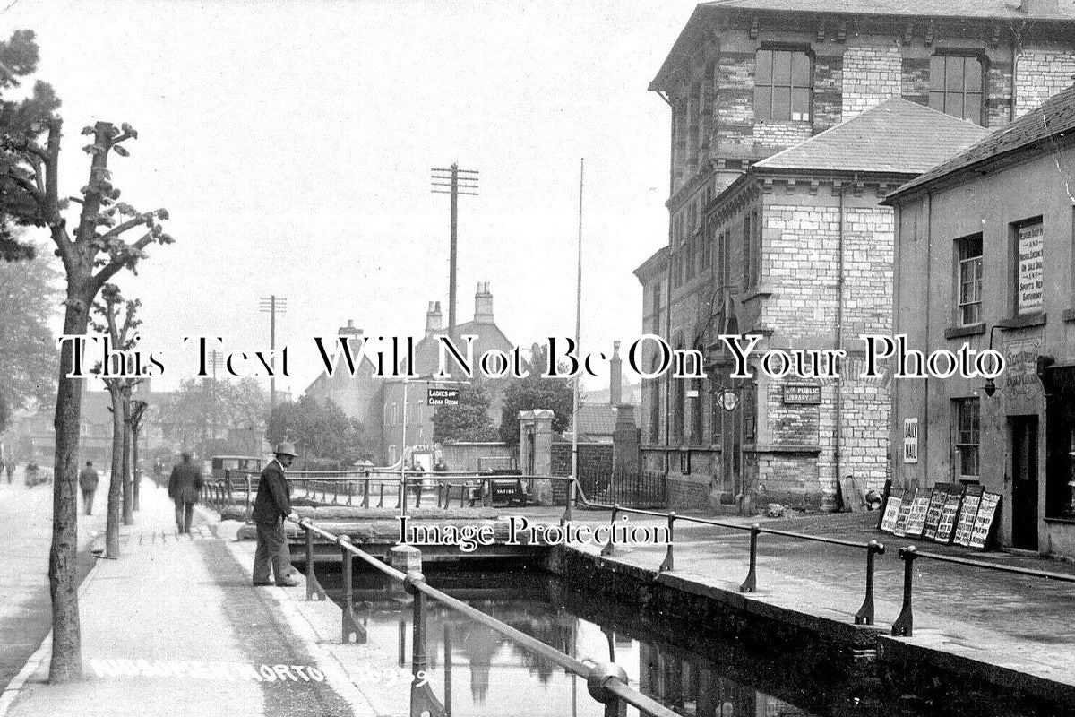 SO 1328 - High Street, Midsomer Norton, Somerset c1920