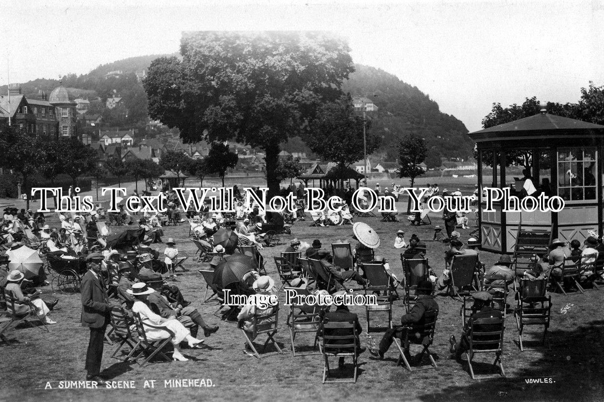 SO 190 - A Summer Scene At Minehead, Somerset