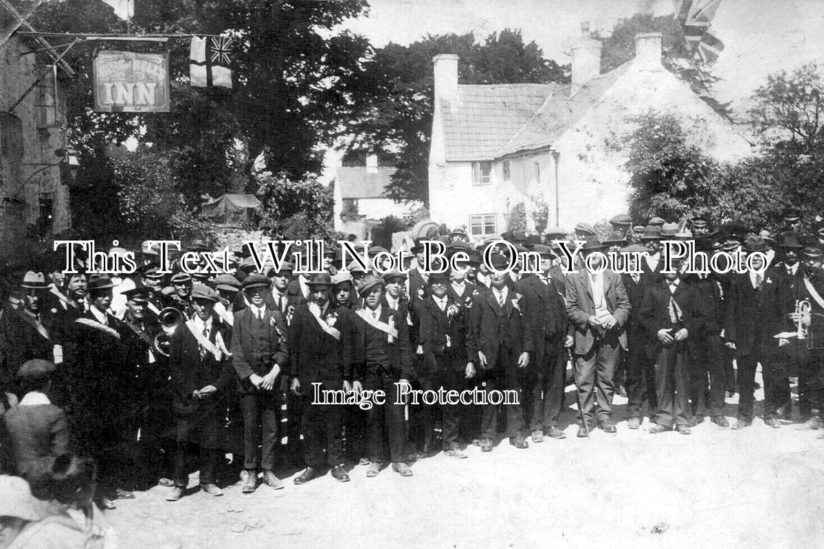 SO 2815 Friendly Society, Ring Of Bells Inn Pub, Compton Martin JB