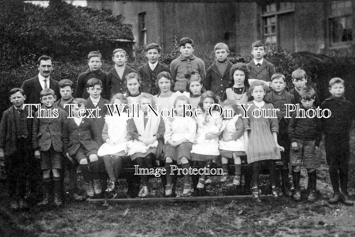 SO 3043 - Camerton School Class Group, Somerset