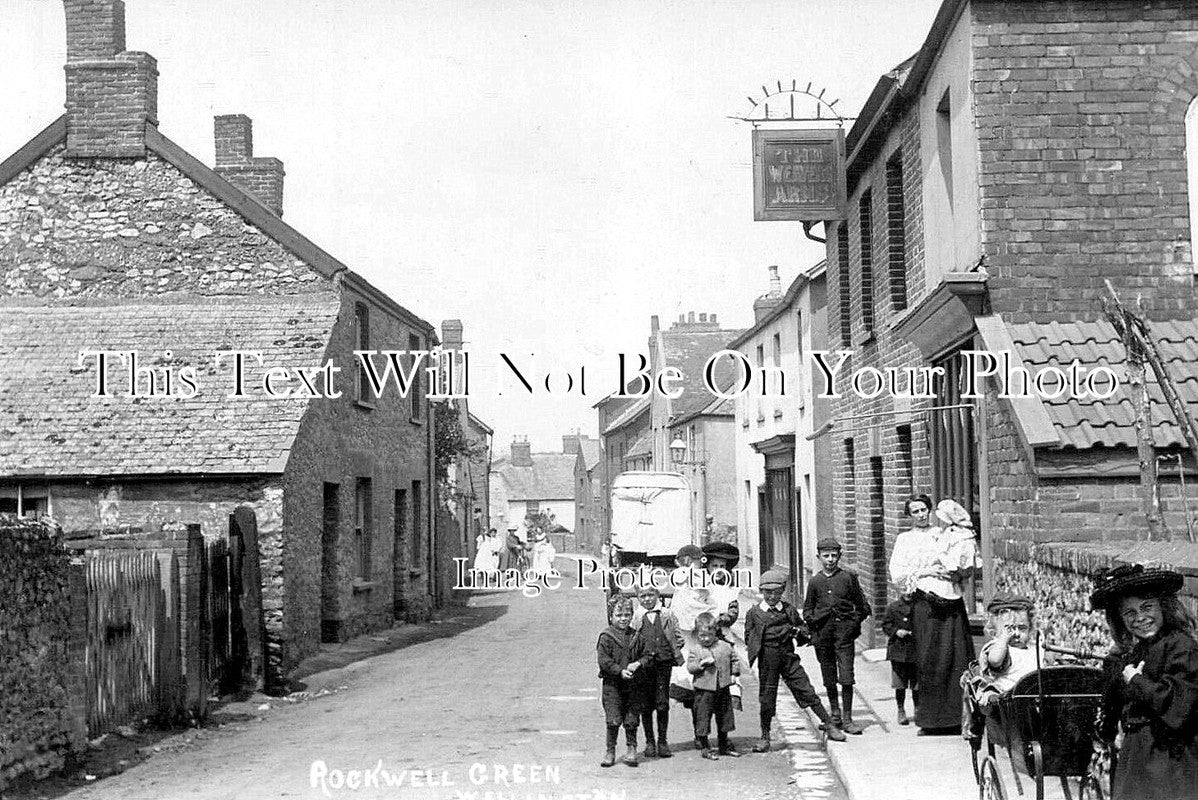 SO 3048 - The Weavers Arms Pub, Rockwell Green, Wellington, Somerset