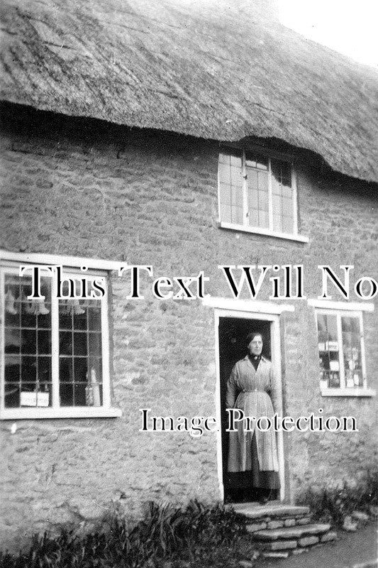 SO 723 - Suttons Shopfront, Milborne Port, Somerset