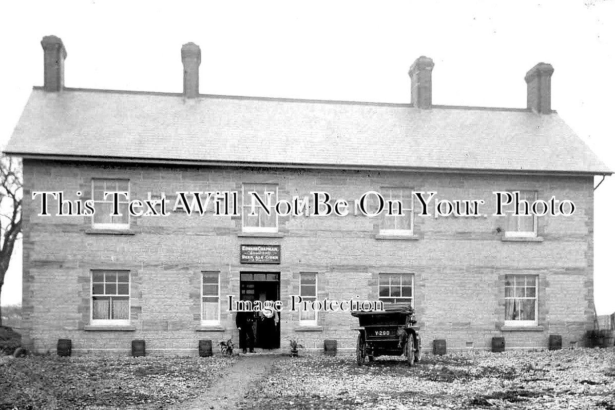 SO 742 - Half Moon Inn, Somerton, Somerset