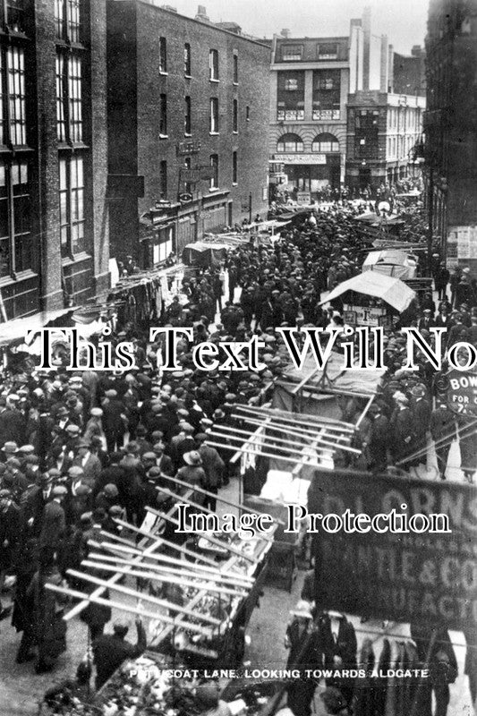 SP 209 - Petticoat Lane Looking Towards Aldgate, London