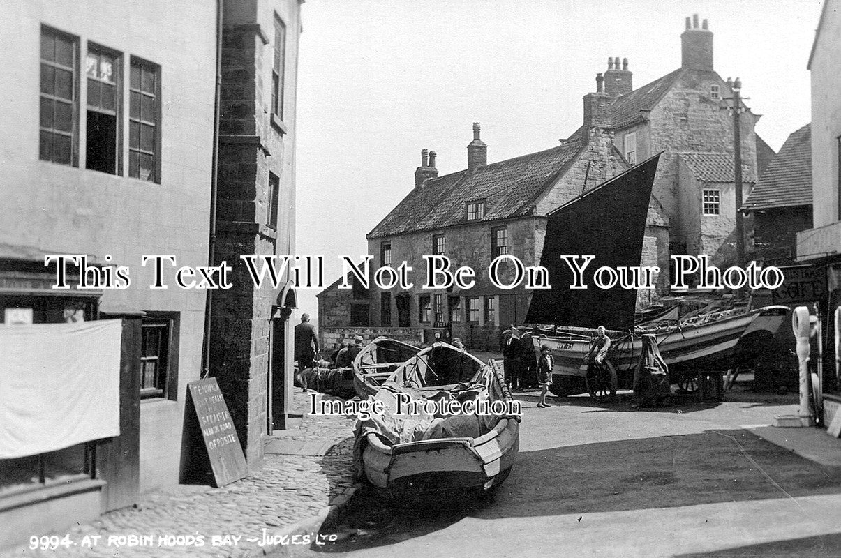 SP 295 - At Robin Hoods Bay, Yorkshire