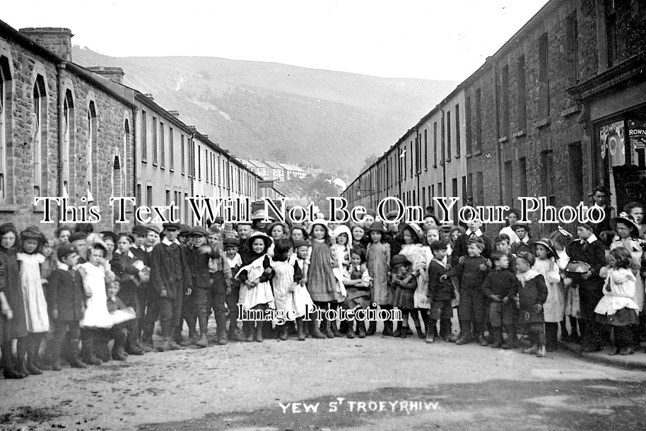 SP 720 - Yew Street, Troeyrhiw, Glamorgan, Wales
