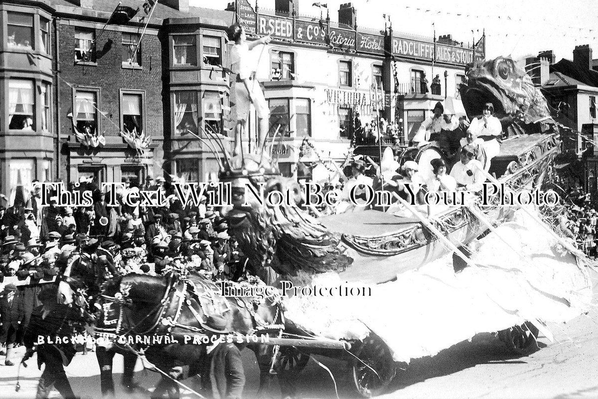 SP 751 - Blackpool Carnival Procession, Lancashire