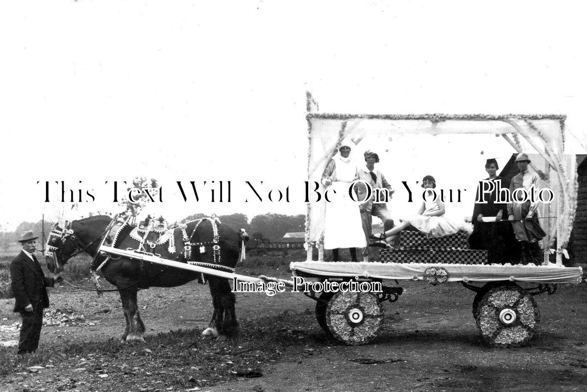 ST 1020 - Decorated Horse & Cart, Stafford, Staffordshire