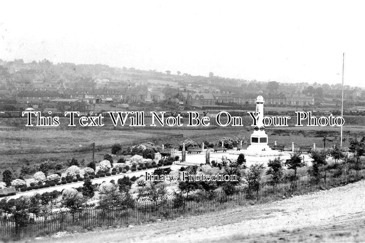 ST 996 - Hednesford War Memorial, Station Road, Staffordshire 1926