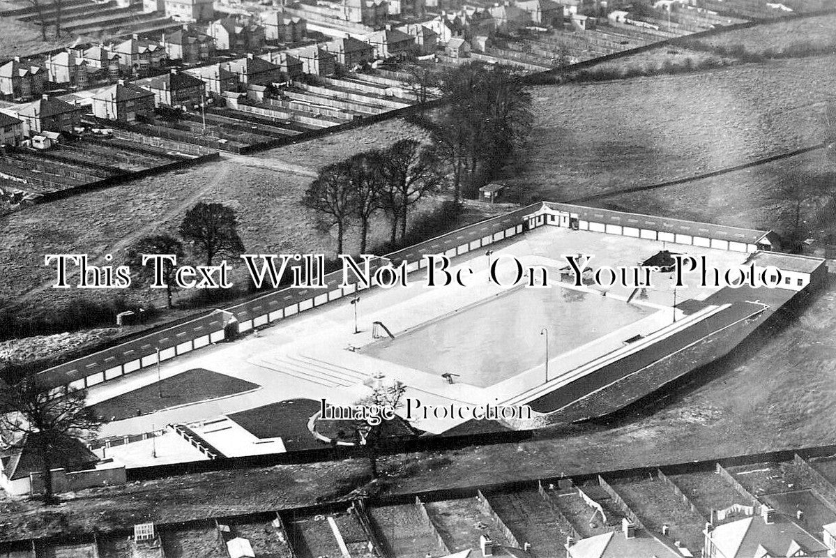 SU 3745 - Surbiton Lagoon, Surrey