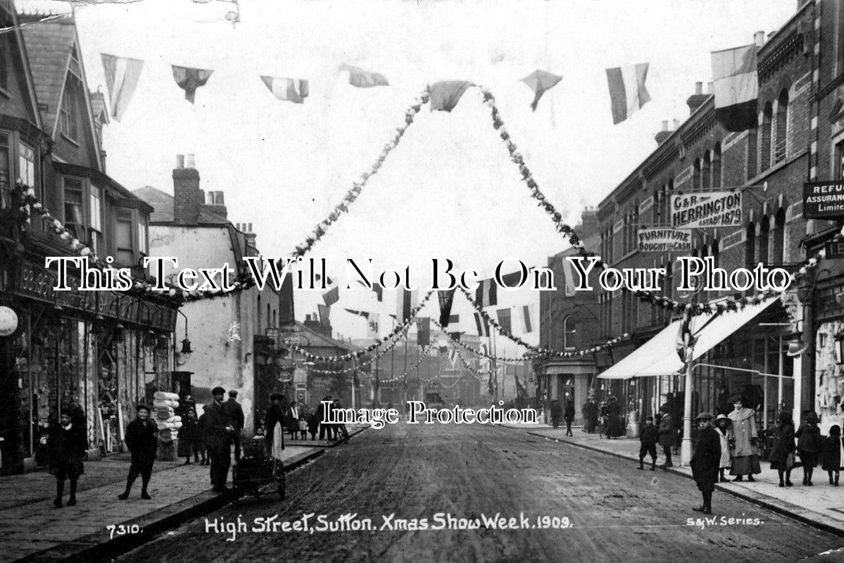 SU 424 - Xmas Decorations, High Street, Sutton, Surrey