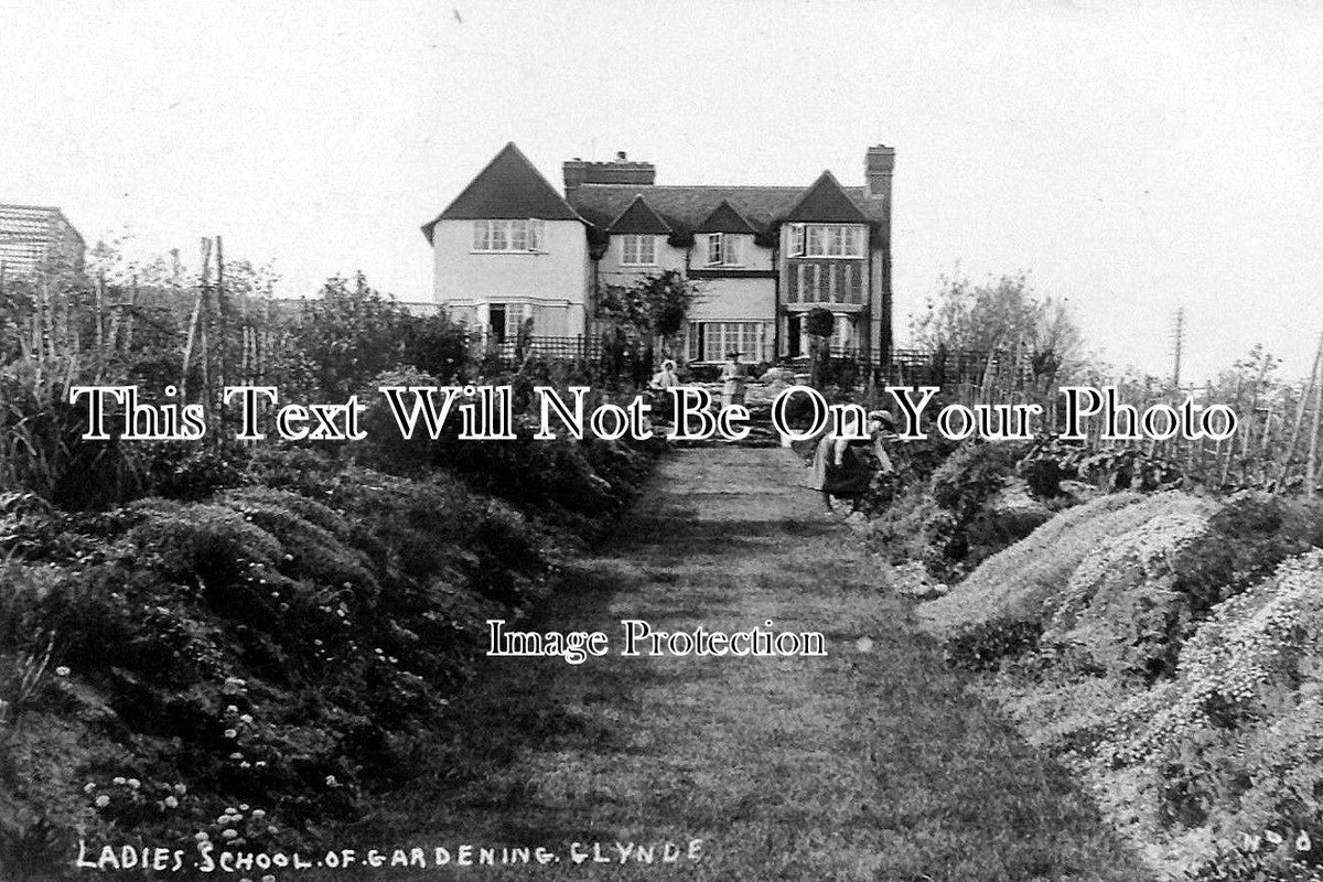 SX 1072 - Ladies School Of Gardening, Glynde, Sussex