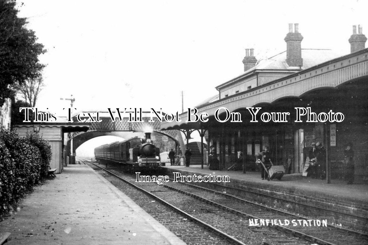 SX 114 - Henfield Railway Station, Sussex c1914