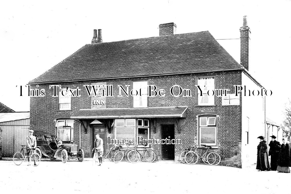 SX 1333 - The Walnut Tree Inn, Chichester, Sussex c1906