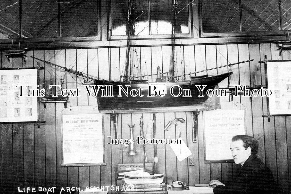 SX 1699 - Lifeboat Arch, Brighton, Sussex