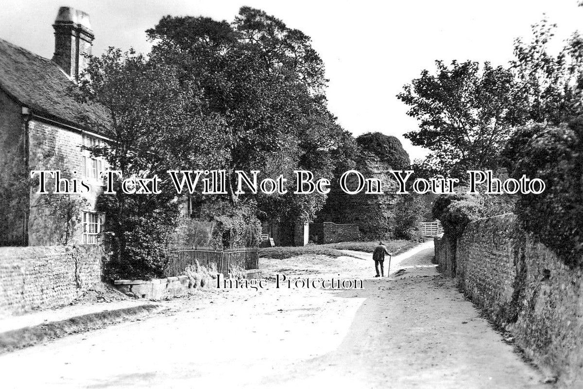 SX 2189 - Entrance To Pevensey Castle, Sussex