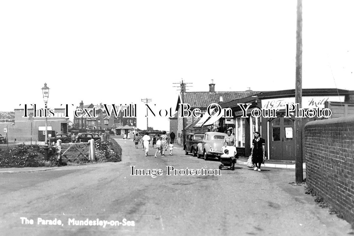 SX 2462 - The Parade, Mundesley On Sea, Norfolk