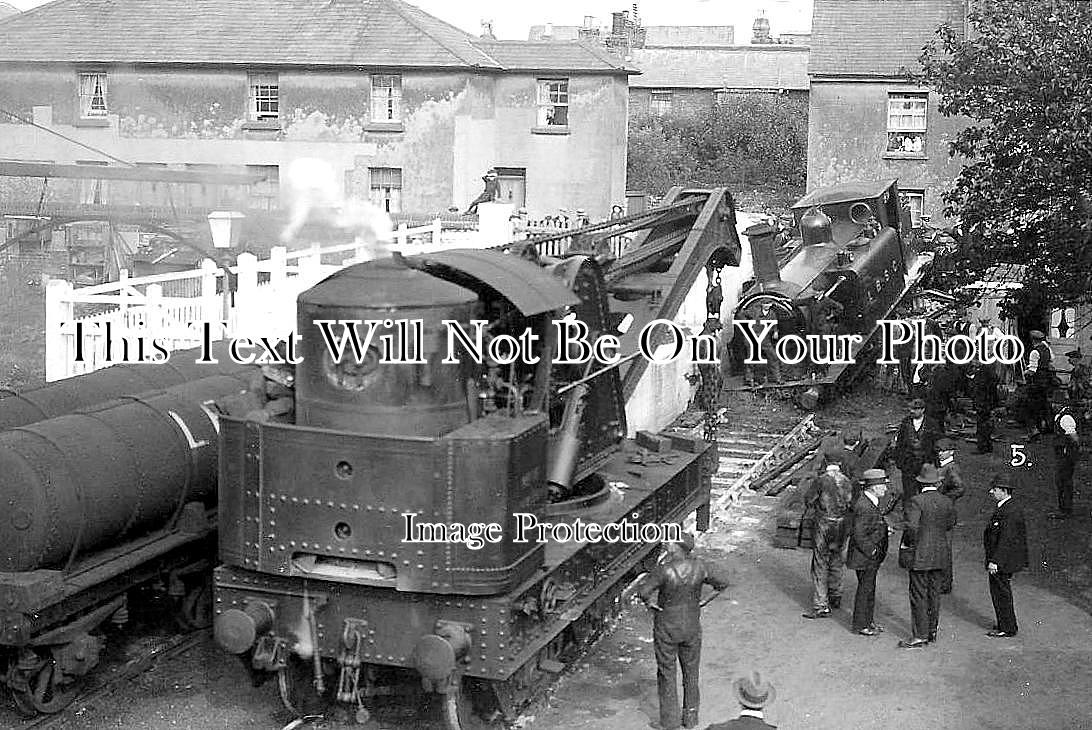 SX 2708 - Leconfield Railway Accident, Littlehampton, Sussex 1920