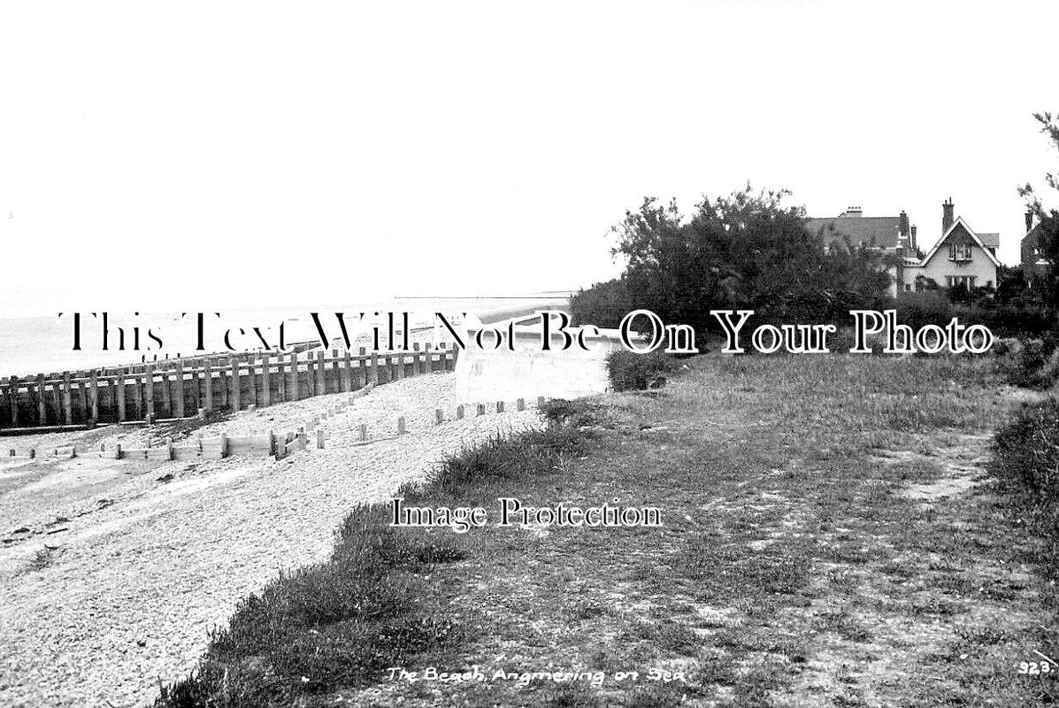 SX 3009 - The Beach, Angmering On Sea, Sussex c1922