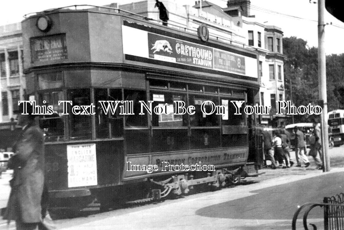 SX 3052 - Brighton Trolly Bus Tram, Sussex