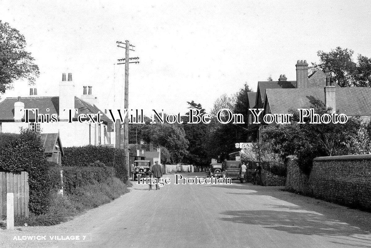 SX 3491 - The Ship Inn, Aldwick Village, Sussex