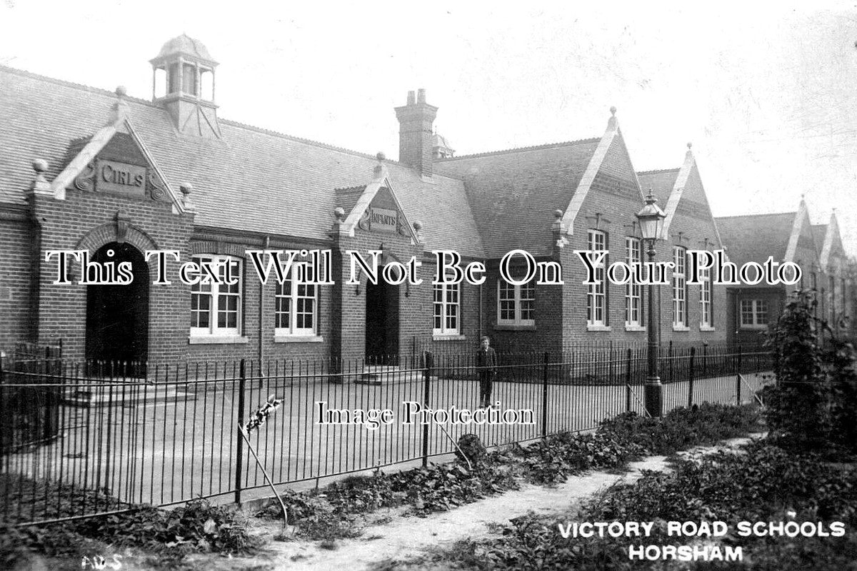 SX 3986 - Victory Road Schools, Horsham, Sussex