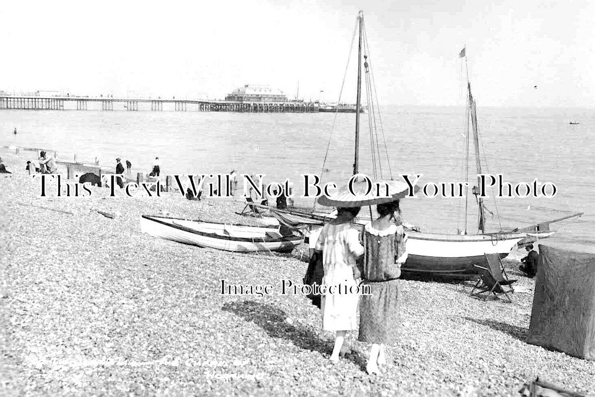 SX 4098 - Worthing Beach & Pier, Sussex c1925