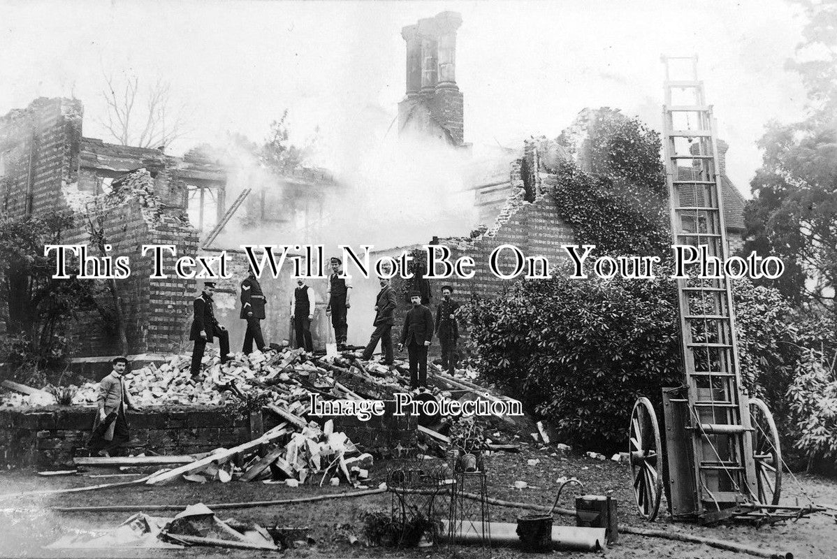 SX 450 - House Fire, East Grinstead, Sussex