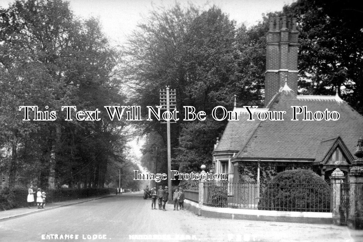 SX 485 - Entrance Lodge, Handcross Park, Sussex