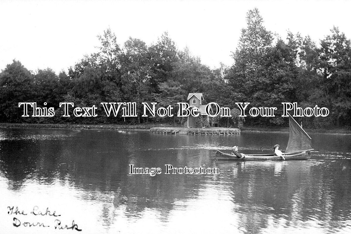 SX 5143 - The Lake, Crawley Down, Sussex