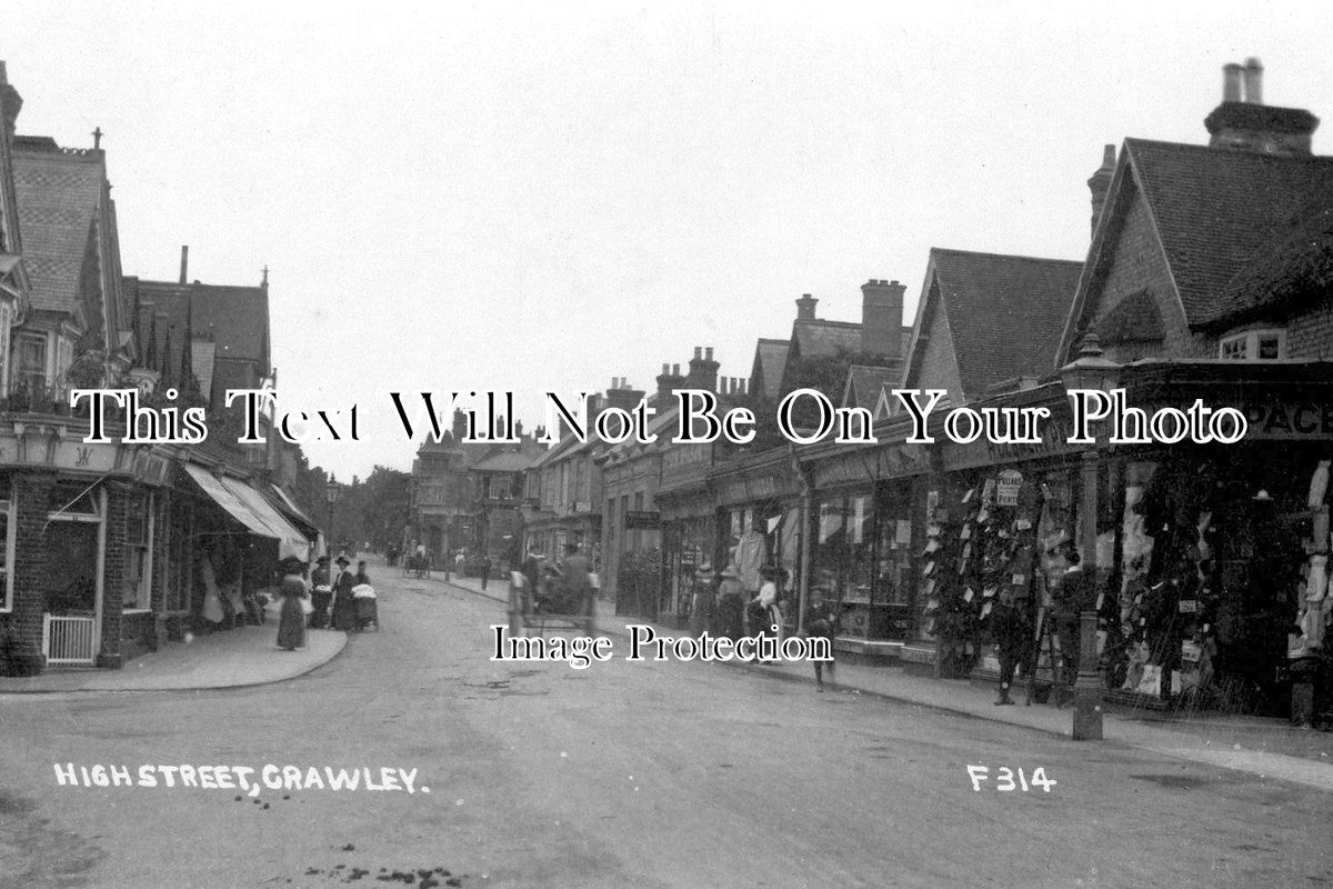 SX 543 - High Street, Crawley, Sussex c1915