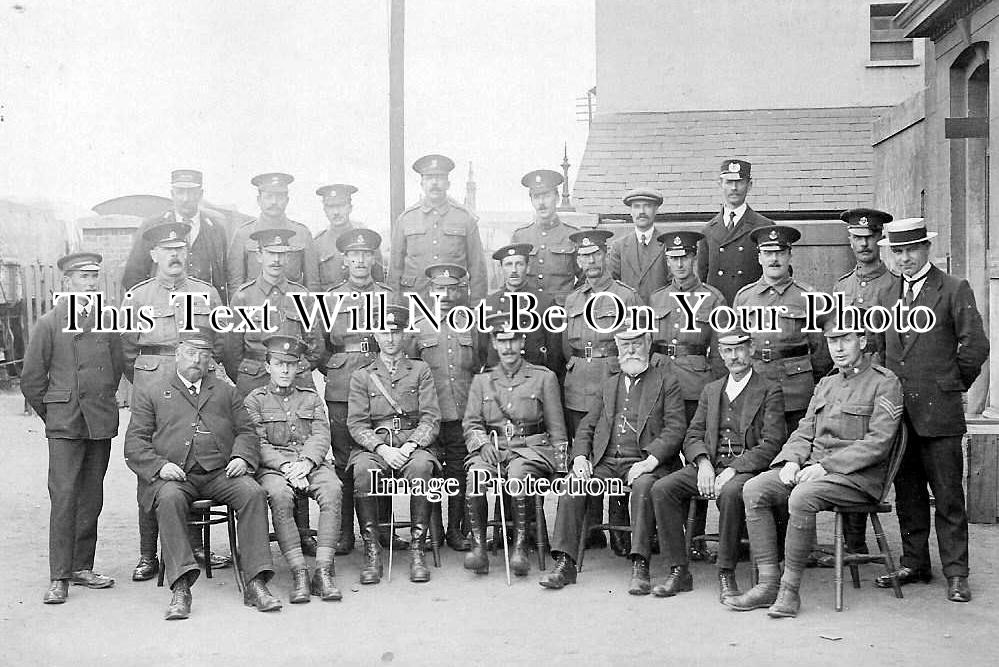 SX 548 - Littlehampton Railway Station Staff & Soldiers, Sussex